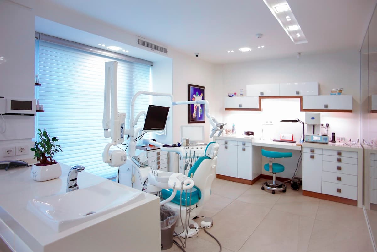 የድንገተኛ ጥርስ ሕክምና Treatment at Green Life Dental